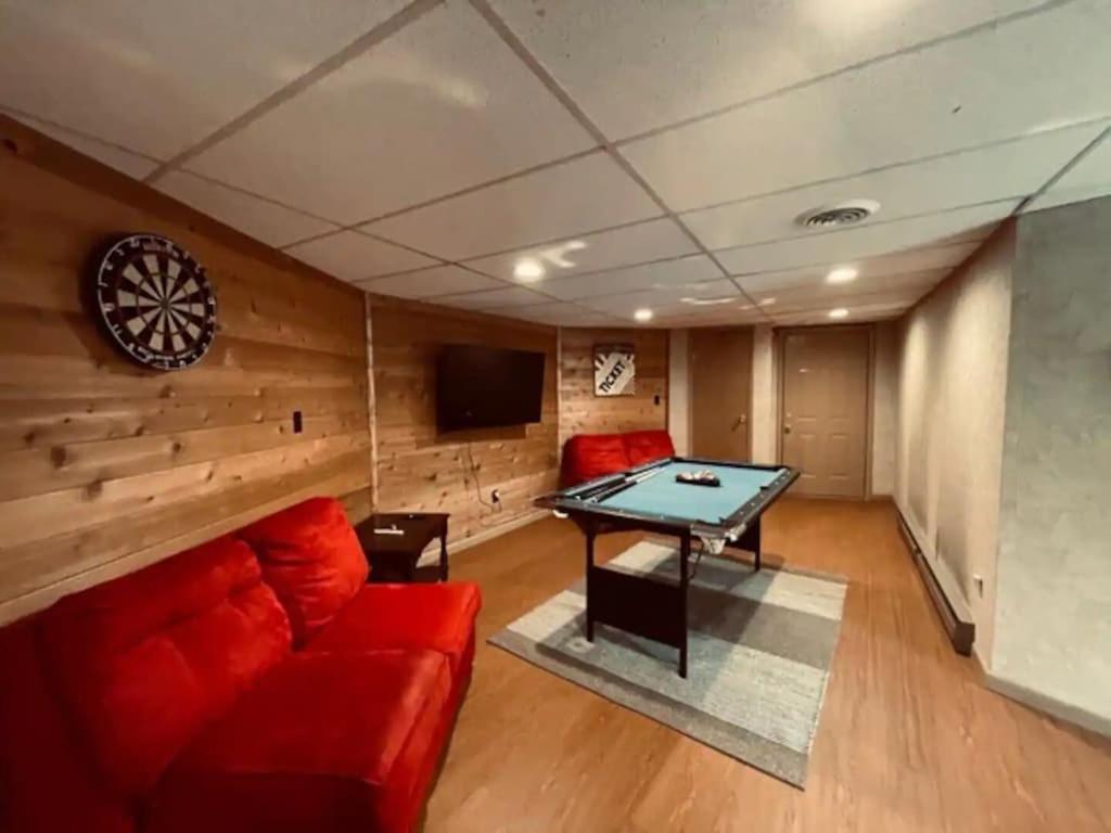 Cabin With Treehouse Views, 3 King Beds, 4 Bunks, And Large Hot Tub! Gatlinburg Bagian luar foto
